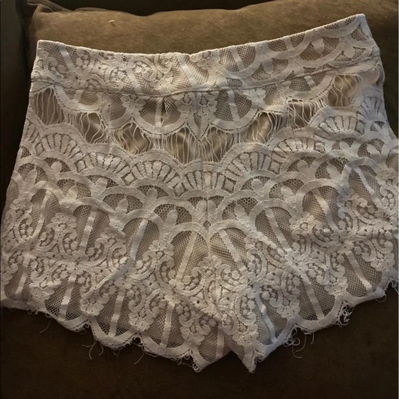 Lace shorts - Picture 2 of 4